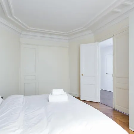 Private - Arc De Triomphe - Champs Elysees