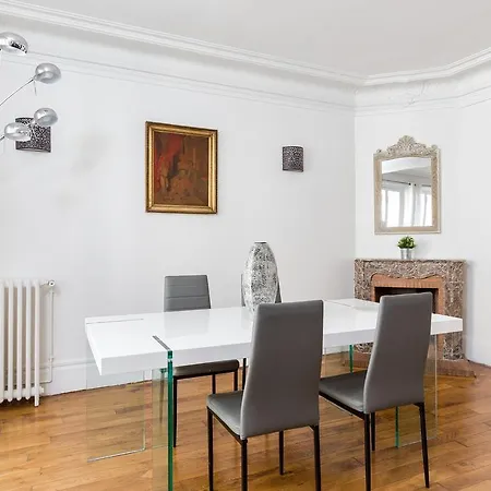 Private - Arc De Triomphe - Champs Elysees Apartment Paris